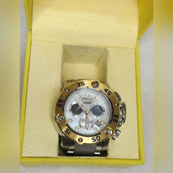 Invicta Reserve "Propeller" Sea Hunter Swiss Watch - Picture 3 of 13